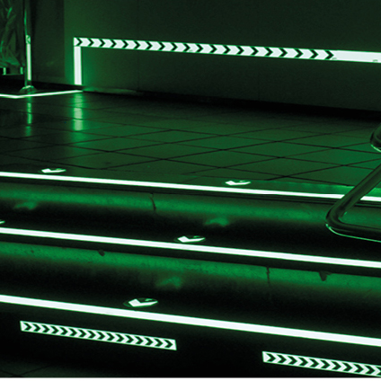 complete vloermarkering in het donker